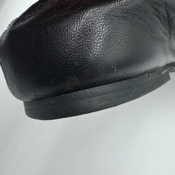 Tory Burch Black Flats with Gold Emblem - Picture 8 of 13